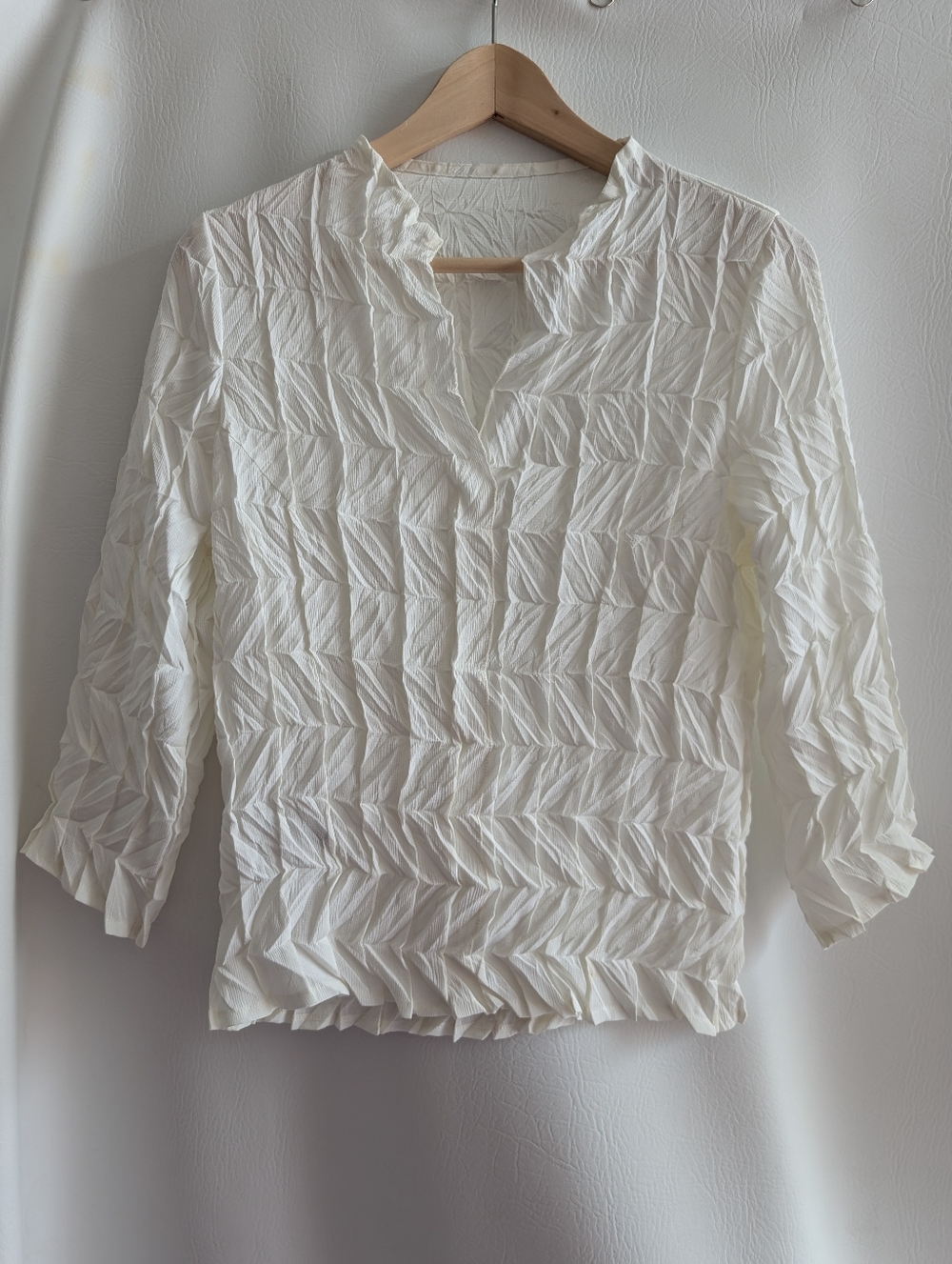 Babette Cream Textured Split-Neck Blouse 3/4 Sleeves - XS